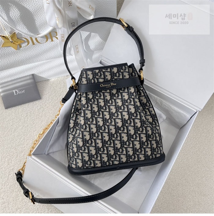 D I O R 디올 미디엄 C’est 쎄 백 오블리크 자카드 Bag 9번 이미지