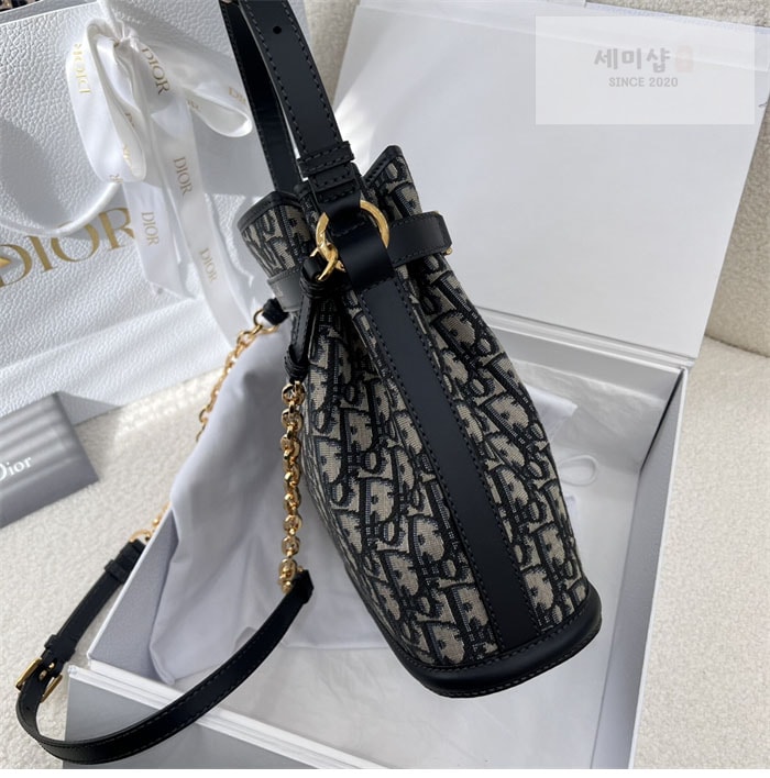D I O R 디올 미디엄 C’est 쎄 백 오블리크 자카드 Bag 13번 이미지