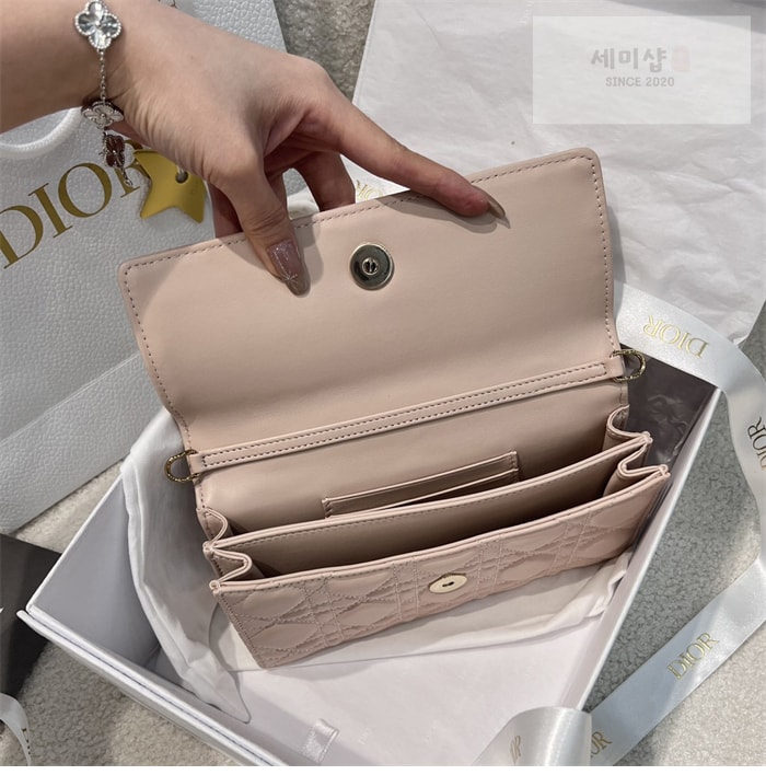 D I O R 디올 미스 디올 미니 체인백 파우더 핑크 까나쥬 Bag 15번 이미지