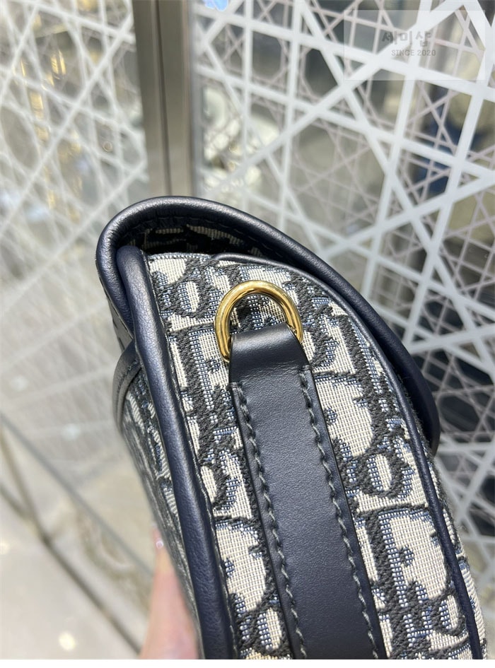 D I O R 디올 바비 오블리크 미디엄 백 Bag 5번 이미지