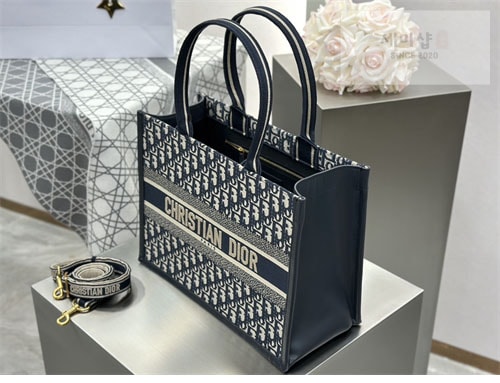 D I O R 디올 북 토트백 미디엄 오블리크 블루 Bag 2번 이미지