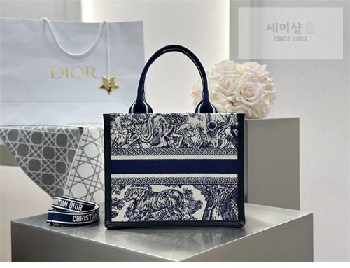 D I O R 디올 북 토트백 스몰 뜨왈 드 주이 블루 Bag 2번 이미지