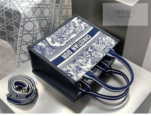 D I O R 디올 북 토트백 스몰 뜨왈 드 주이 블루 Bag 1번 이미지