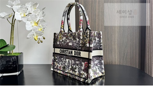 D I O R 디올 북 토트백 스몰 밀레피오리 유니콘 라떼 멀티 Bag 1번 이미지