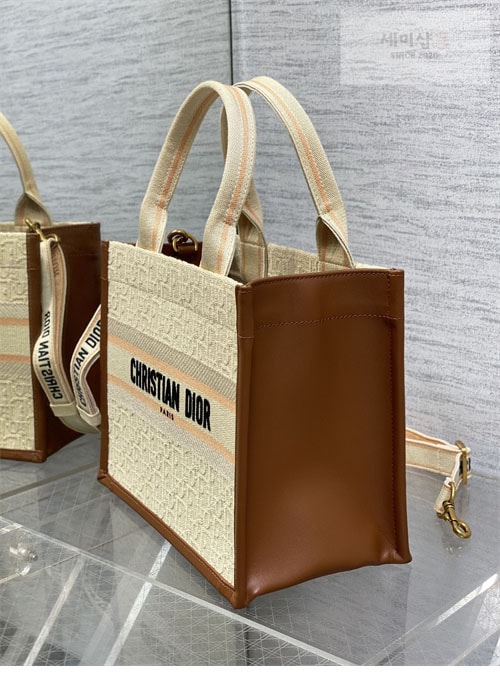 D I O R 디올 북 토트백 스몰 오블리크 베이지 라피아 Bag 1번 이미지