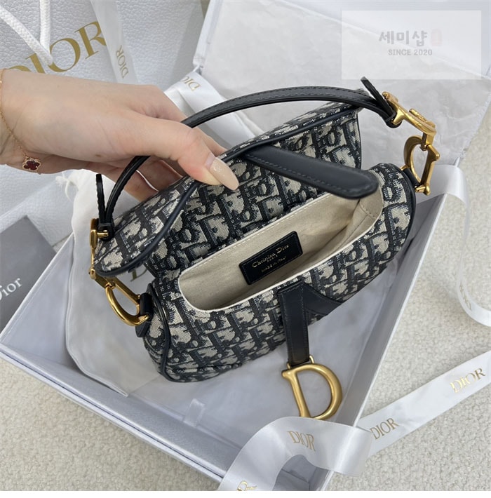 D I O R 디올 새들 미니 스트랩 백 오블리크 자카드 Bag 14번 이미지