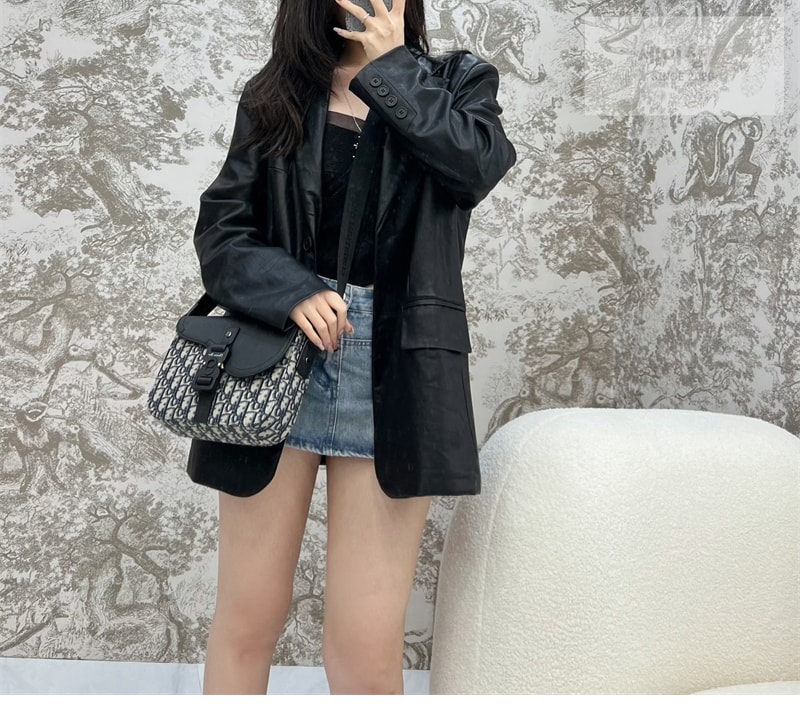 D I O R 디올 새들 스몰 플랩 스트랩백 블루 Bag 15번 이미지