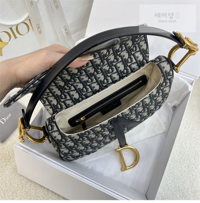 D I O R 디올 새들 스트랩 백 오블리크 자카드 Bag 4번 이미지