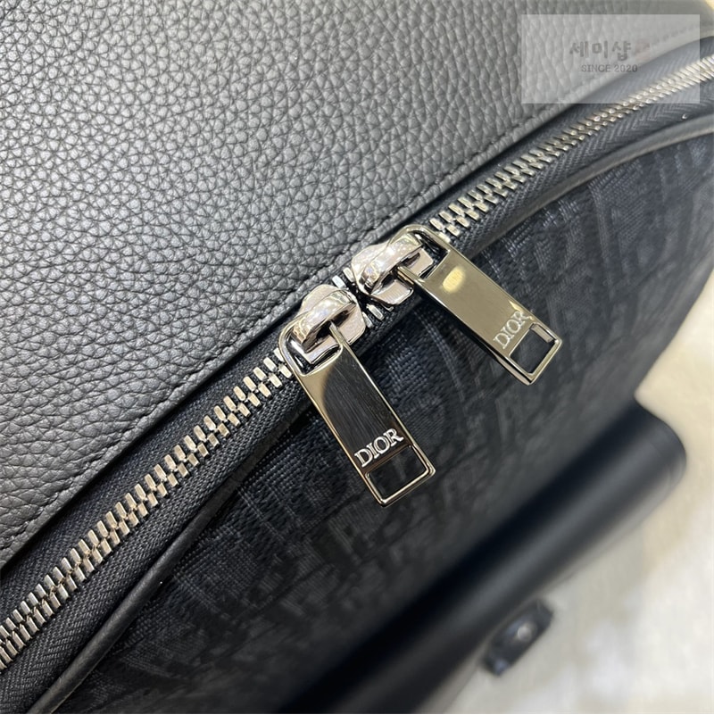 D I O R 디올 새들 지퍼 백팩 오블리크 자카드 Bag 8번 이미지