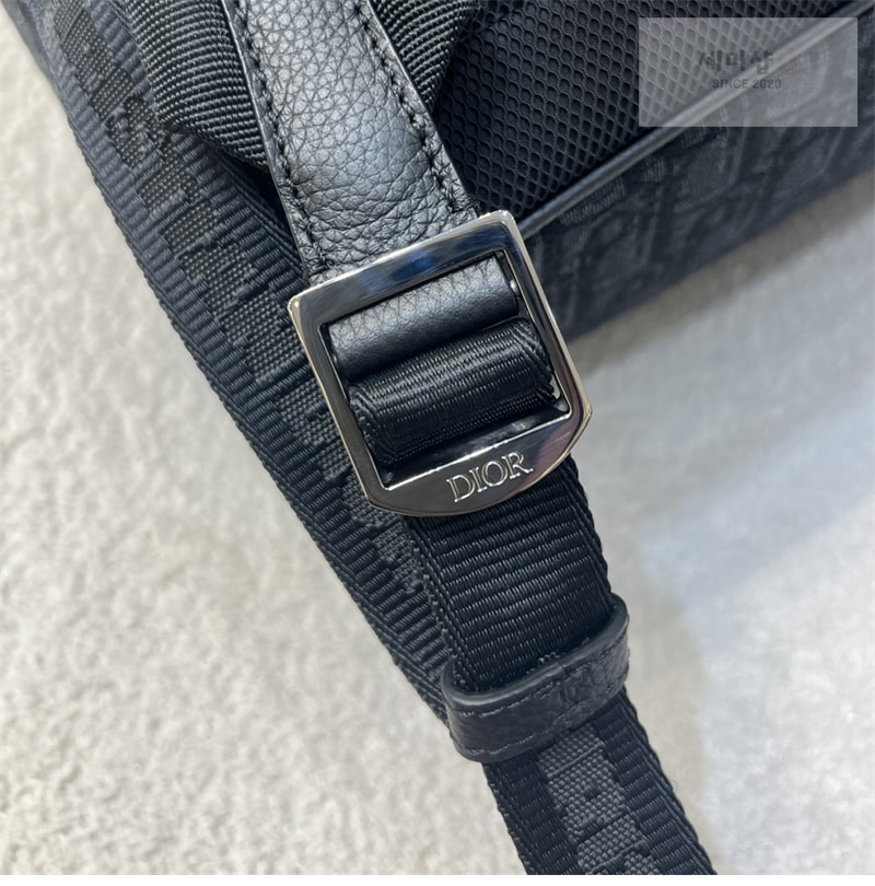 D I O R 디올 새들 지퍼 백팩 오블리크 자카드 Bag 13번 이미지