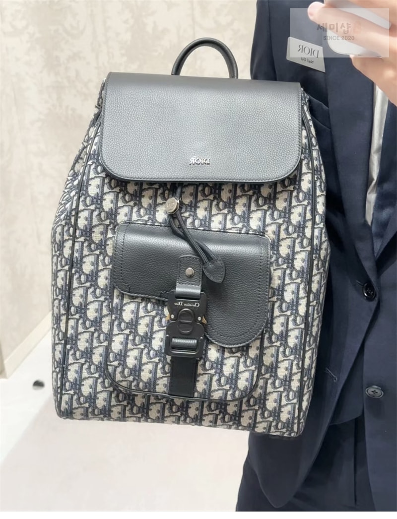 D I O R 디올 새들 플랩 백팩 베이지 오블리크 자카드 Bag 4번 이미지