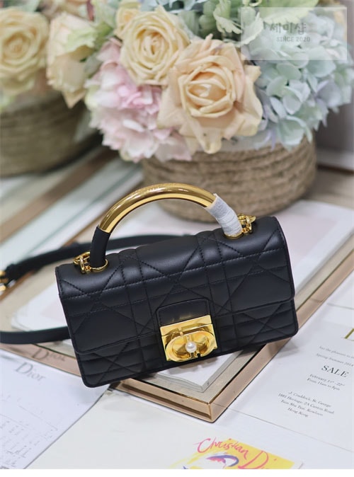 D I O R 디올 앙쥬 미니 백 매크로까나쥬 Bag 14번 이미지