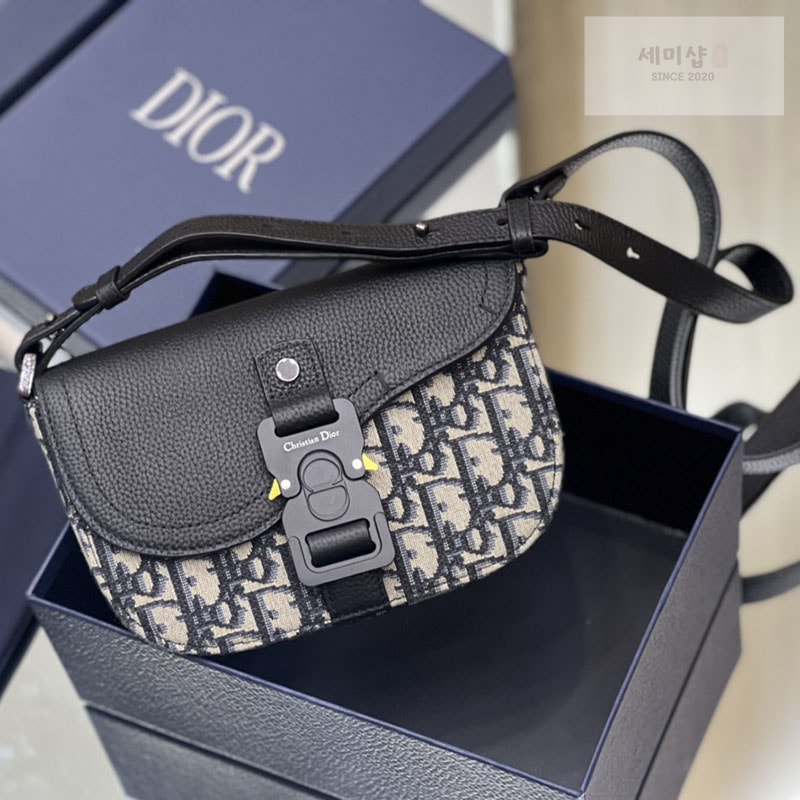 D I O R 디올 오블리크 스트랩 새들 파우치 백 Bag 6번 이미지