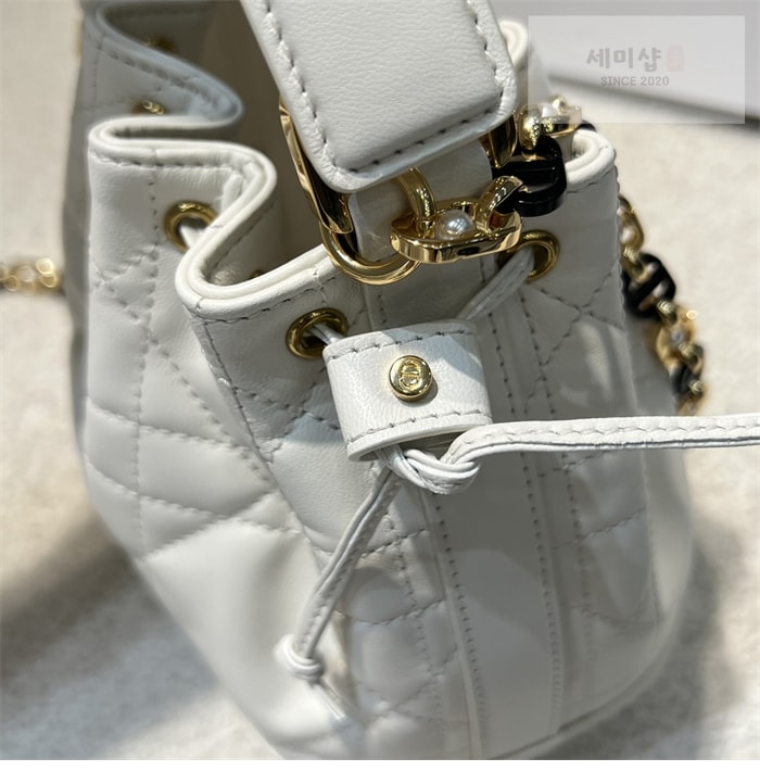 D I O R 디올 졸리 버킷백 스몰 매크로 까나쥬 라떼 Bag 13번 이미지