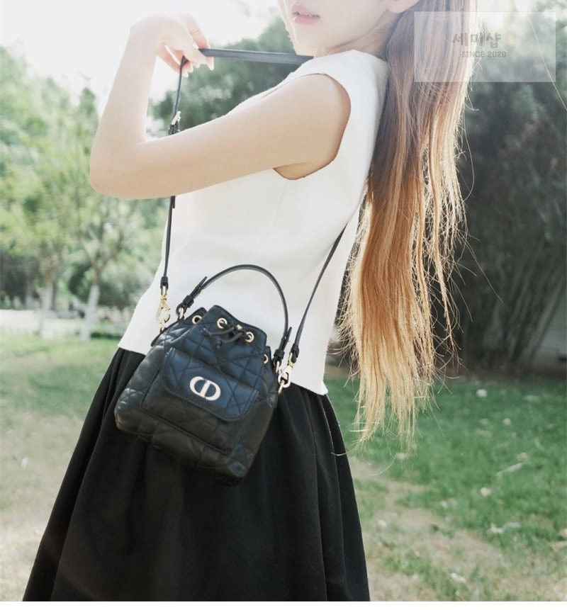 D I O R 디올 카로 나노 버킷백 매크로까나쥬 핑크 Bag 8번 이미지