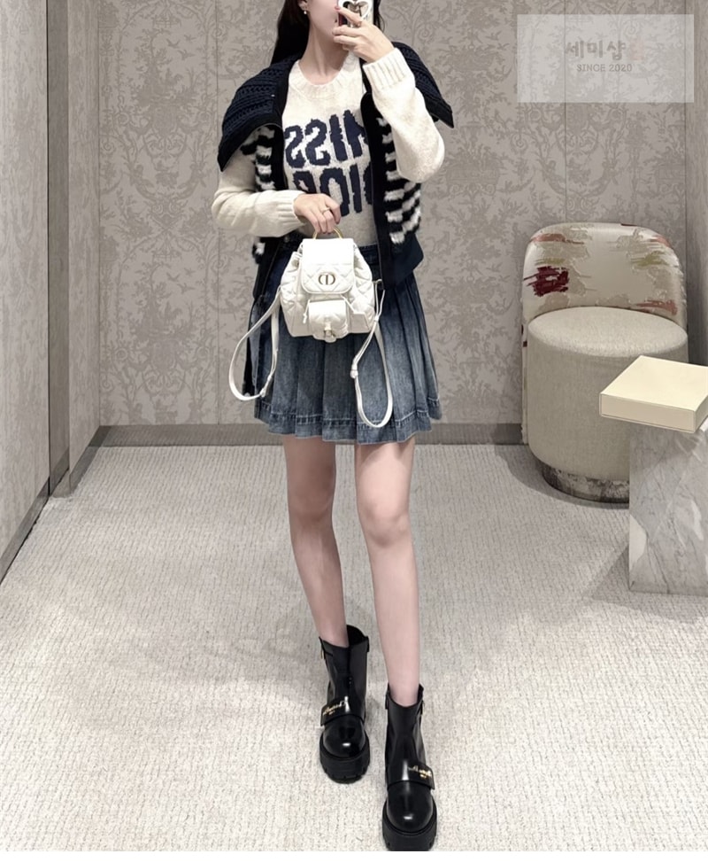 D I O R 디올 카로 스몰 백팩 라떼 매크로 까나쥬 Bag 11번 이미지