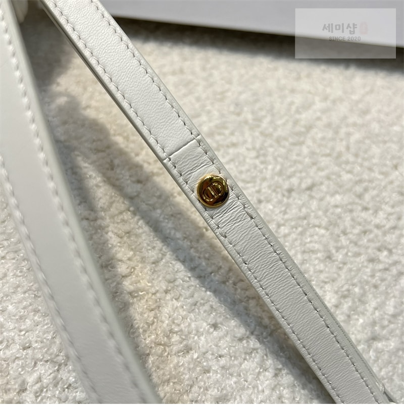 D I O R 디올 카로 스몰 백팩 라떼 매크로 까나쥬 Bag 10번 이미지