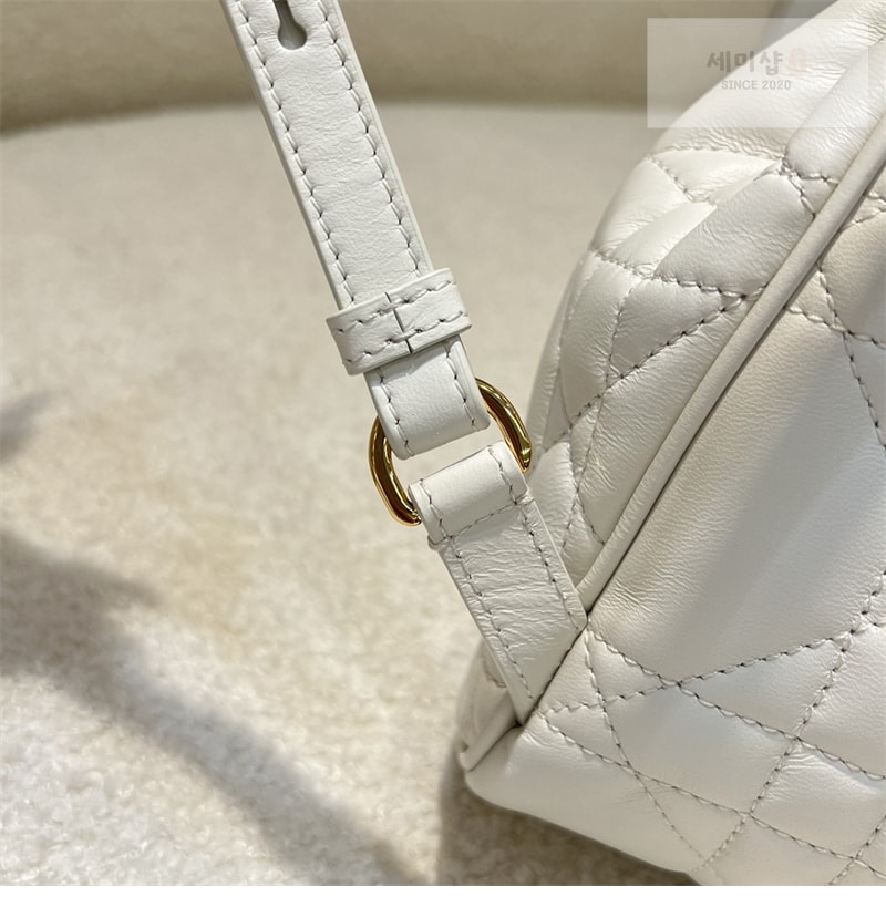 D I O R 디올 카로 스몰 백팩 라떼 매크로 까나쥬 Bag 4번 이미지