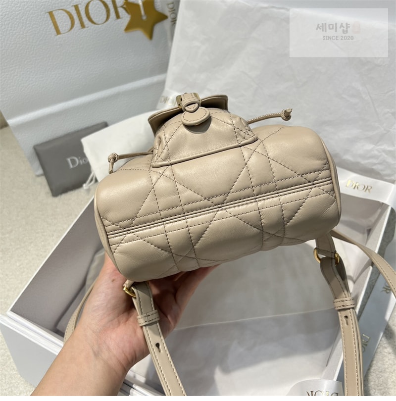 D I O R 디올 카로 스몰 백팩 베이지 매크로까나쥬 Bag 4번 이미지