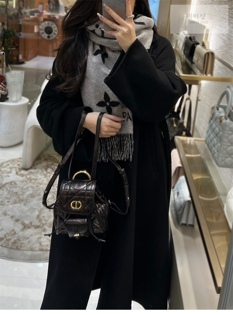 D I O R 디올 카로 스몰 백팩 블랙 매크로까나쥬 크링클 Bag 1번 이미지
