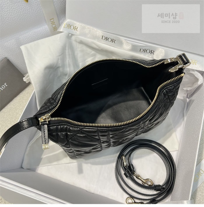 D I O R 디올 트래블 노마드 Nomad 미디엄 파우치 매크로까나쥬 라떼 Bag 12번 이미지