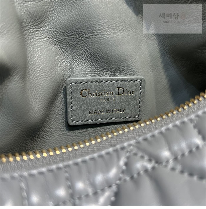 D I O R 디올 트래블 노마드 Nomad 미디엄 파우치 매크로까나쥬 라떼 Bag 8번 이미지