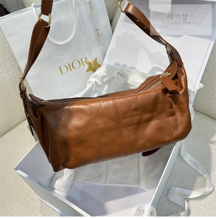 D I O R 디올 D-Journey 디저니 미디엄 백 카멜 매크로 까나쥬 Bag 4번 이미지