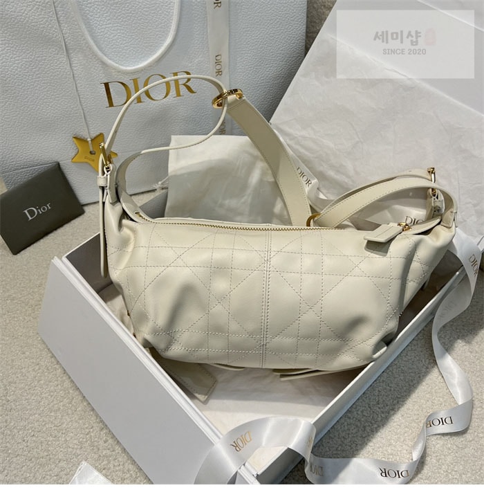 D I O R 디올 D-Journey 디저니 스몰 백 라떼 매크로 까나쥬 Bag 3번 이미지