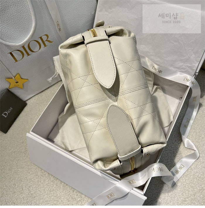 D I O R 디올 D-Journey 디저니 스몰 백 라떼 매크로 까나쥬 Bag 6번 이미지