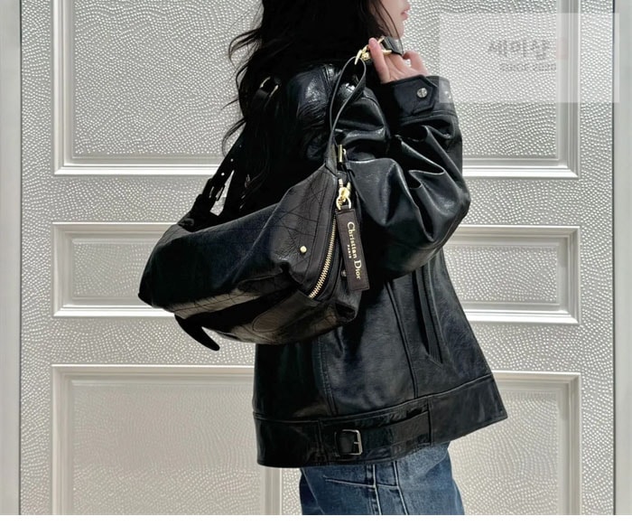 D I O R 디올 D-Journey 디저니 스몰 백 블랙 매크로 까나쥬 Bag 1번 이미지