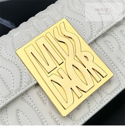 D I O R 디올 Miss Dior 마르크 보앙 플랩백 Bag 17번 이미지