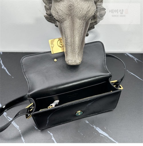 D I O R 디올 Miss Dior Graffiti 플랩백 Bag 30번 이미지