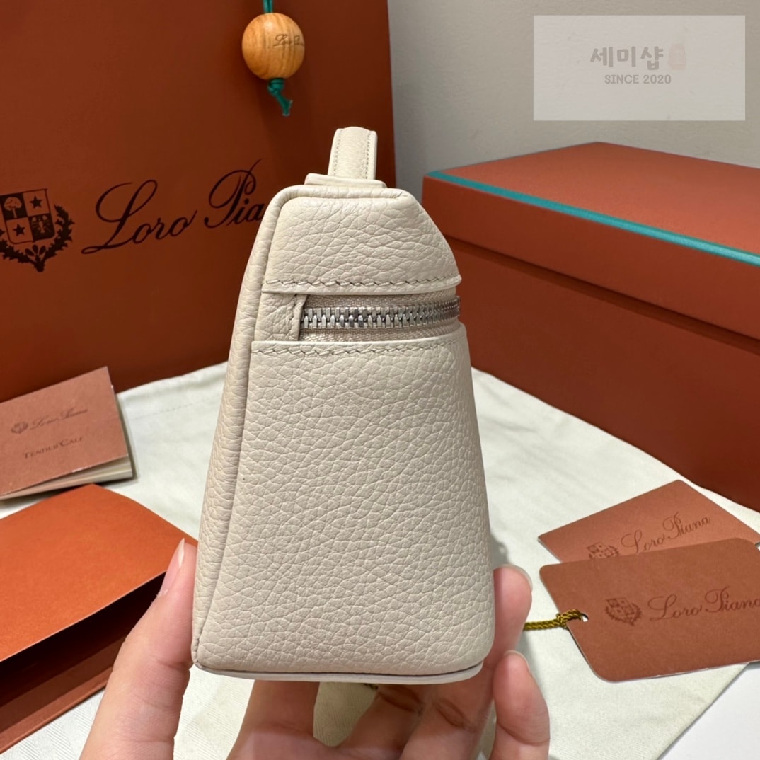 로로피아나 로로피아나 엑스트라 포켓 파우치 L19 발레 핑크 Bag 4번 이미지