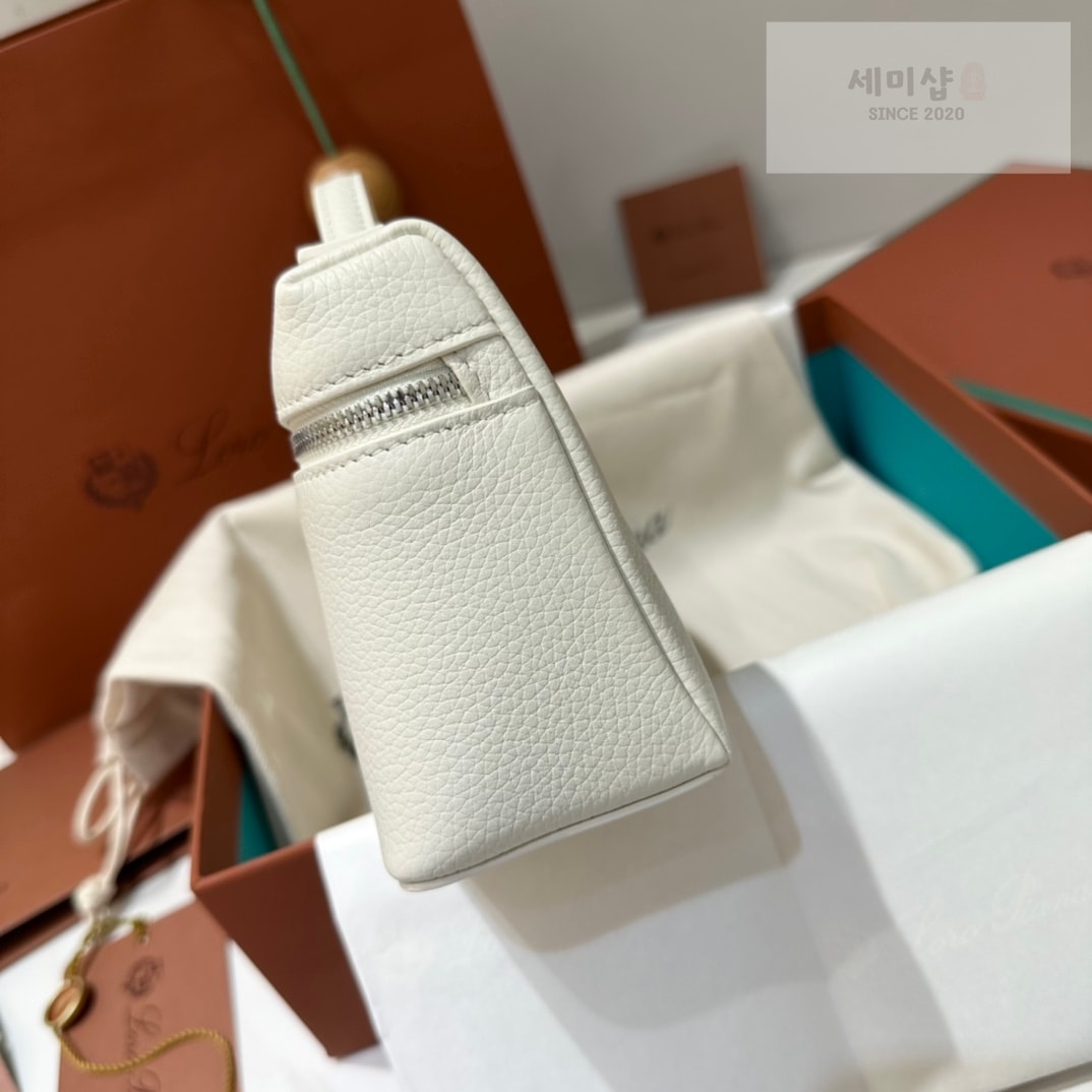 로로피아나 로로피아나 엑스트라 포켓 파우치 L19 위스퍼 화이트 Bag 3번 이미지