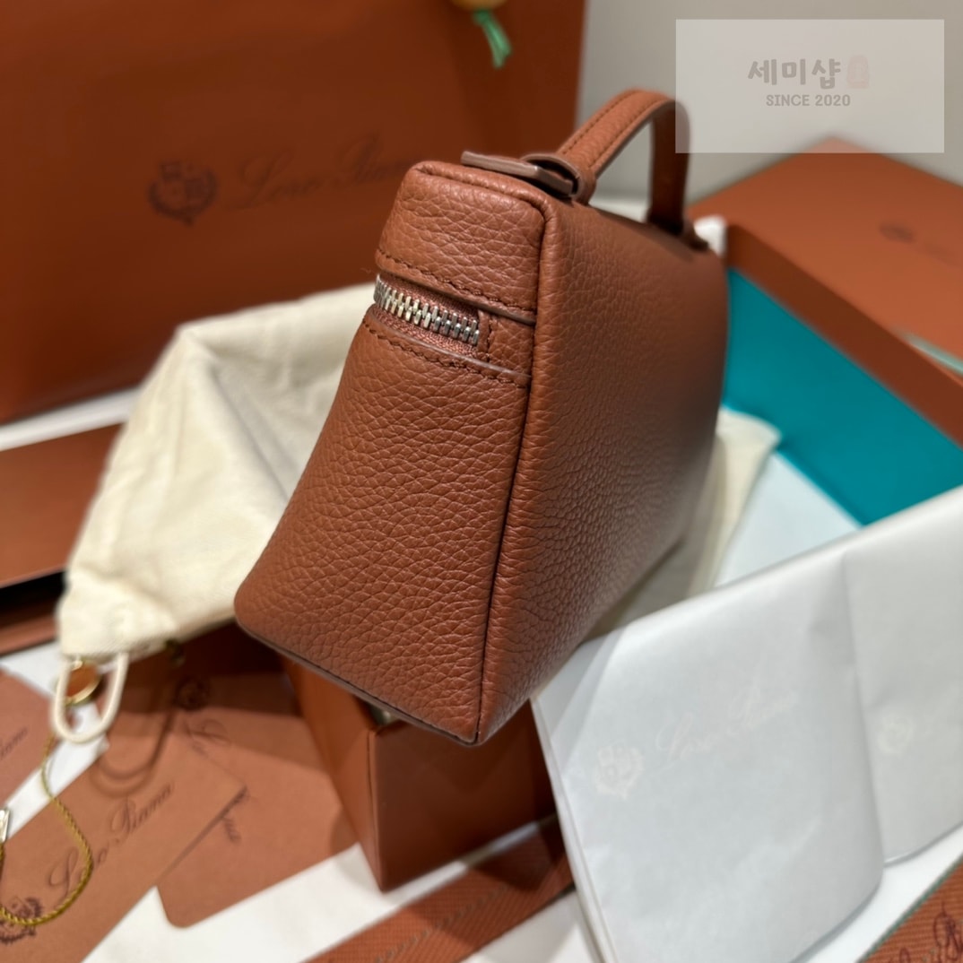 로로피아나 로로피아나 엑스트라 포켓 파우치 L19 퀴멜 Bag 3번 이미지