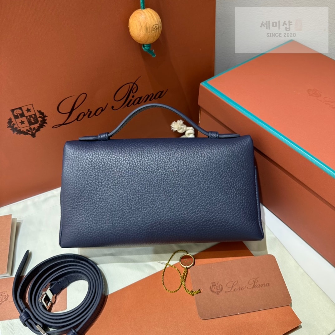 로로피아나 로로피아나 엑스트라 포켓 파우치 L19 블루 네이비 Bag 2번 이미지