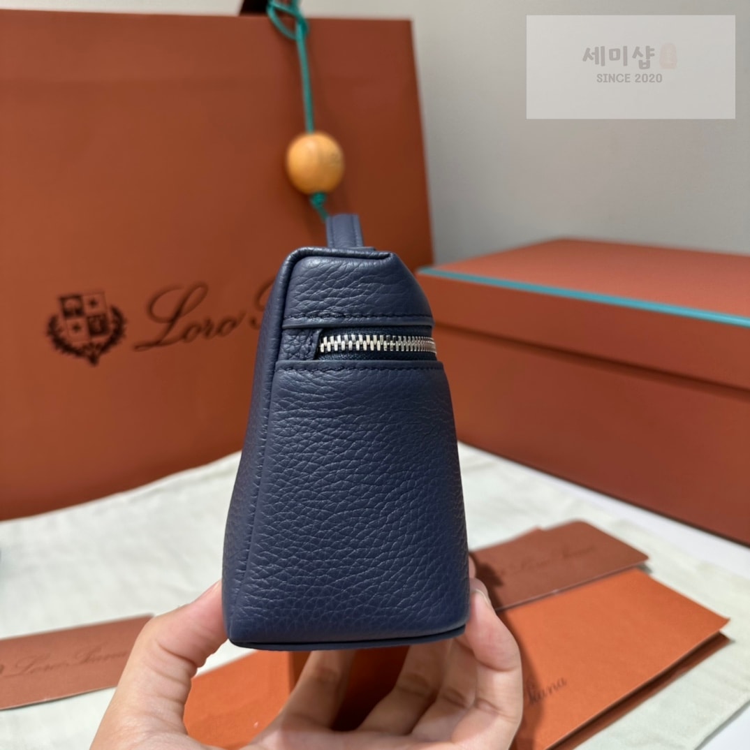 로로피아나 로로피아나 엑스트라 포켓 파우치 L19 블루 네이비 Bag 3번 이미지