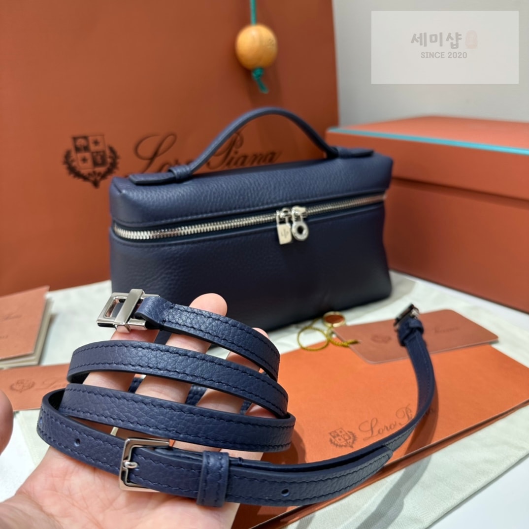 로로피아나 로로피아나 엑스트라 포켓 파우치 L19 블루 네이비 Bag 6번 이미지
