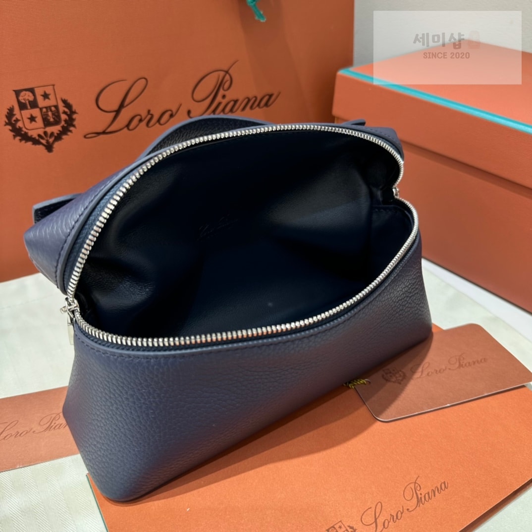 로로피아나 로로피아나 엑스트라 포켓 파우치 L19 블루 네이비 Bag 7번 이미지