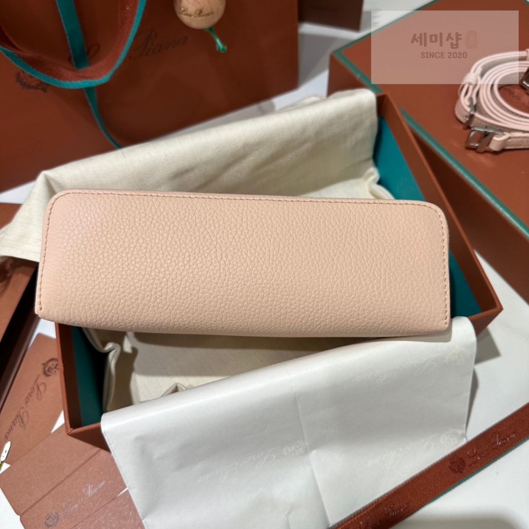 로로피아나 로로피아나 엑스트라 포켓 파우치 L19 로즈 쿼츠 Bag 4번 이미지