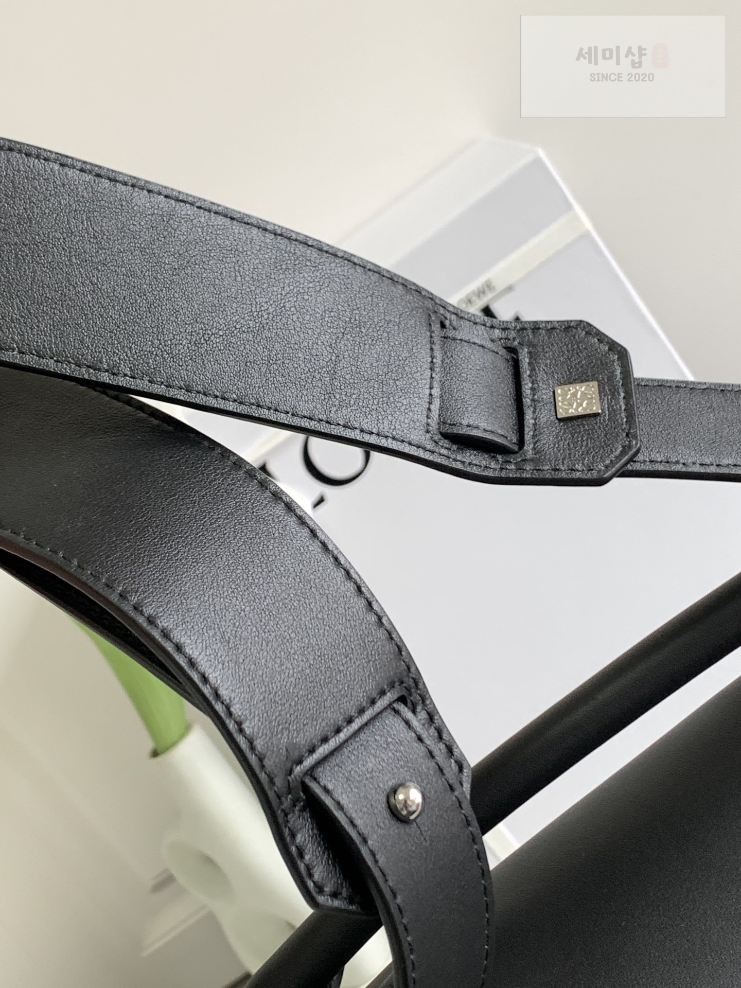 Loewe 로에베 라지 샤이니 카프스킨 퍼즐 백 35*17*24CM Bag 8번 이미지