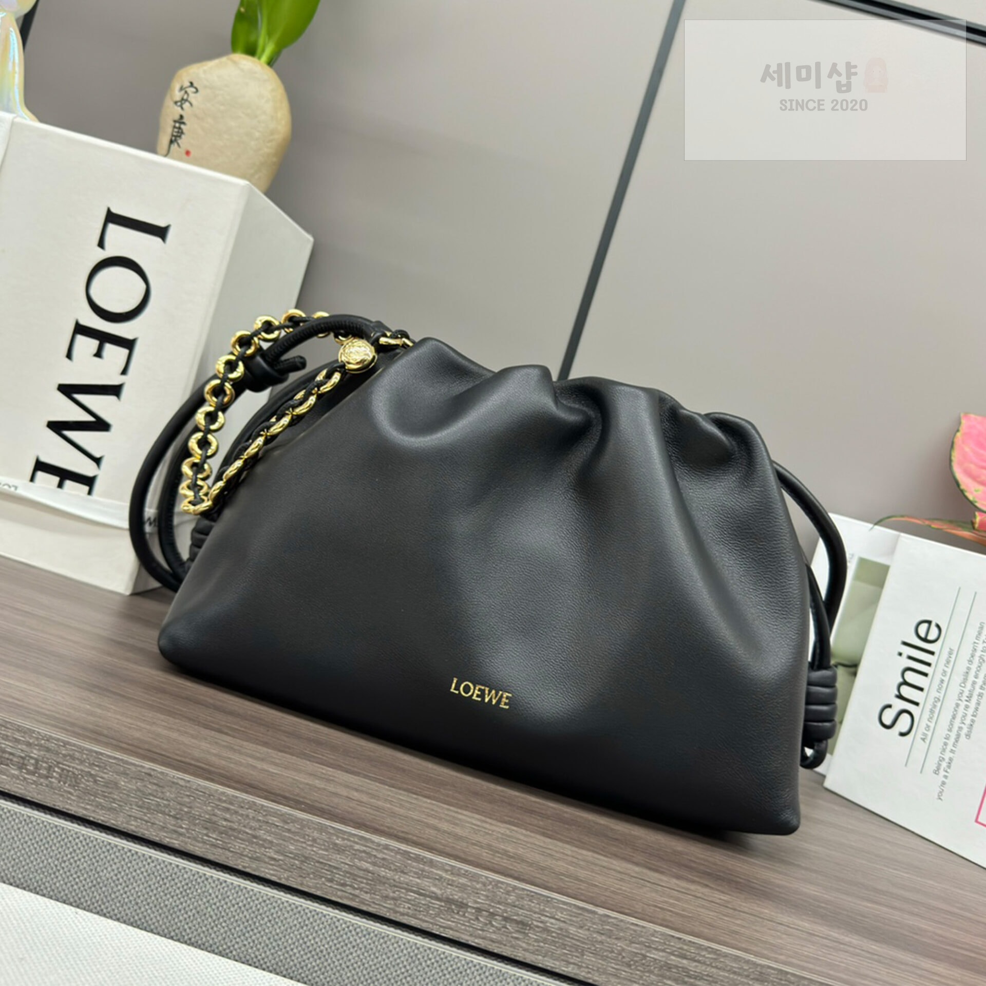 Loewe 로에베 멜로우 나파 램스킨 플라멩고 펄스 백 30*20*10.5CM Bag 5번 이미지