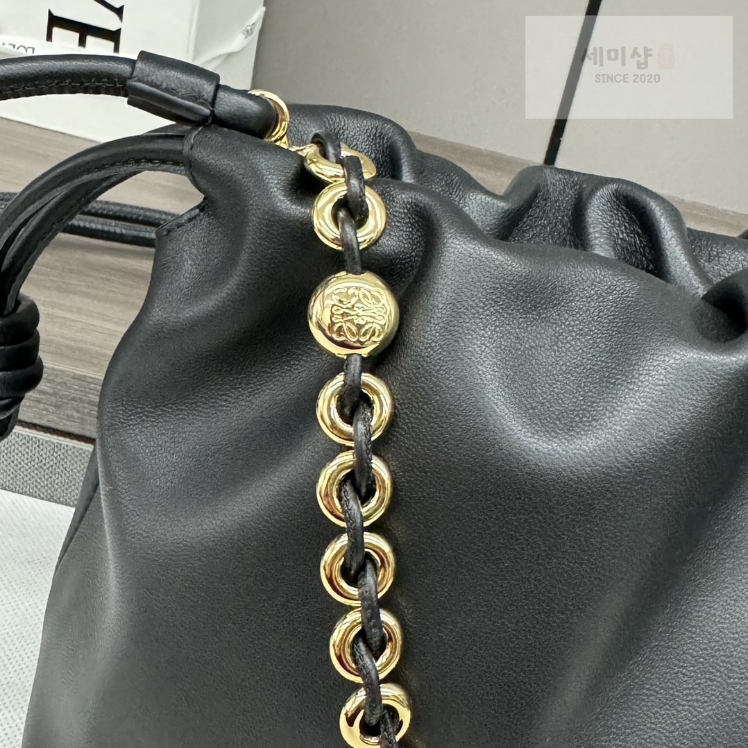 Loewe 로에베 멜로우 나파 램스킨 플라멩고 펄스 백 30*20*10.5CM Bag 2번 이미지