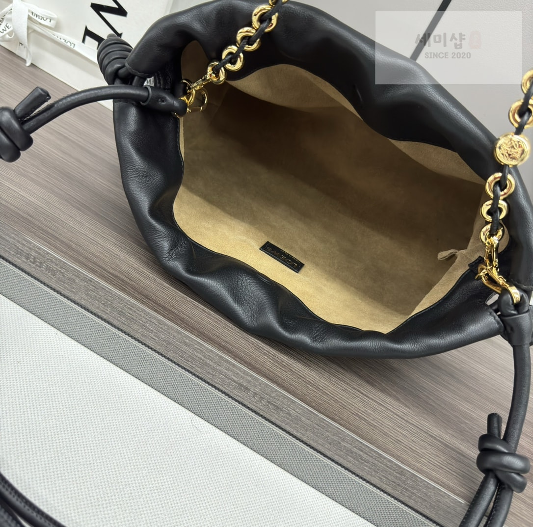Loewe 로에베 멜로우 나파 램스킨 플라멩고 펄스 백 30*20*10.5CM Bag 3번 이미지