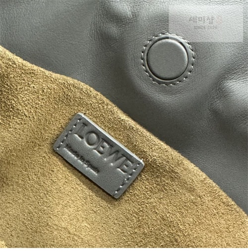 Loewe 로에베 미니 플라멩코 클러치백 Bag 16번 이미지