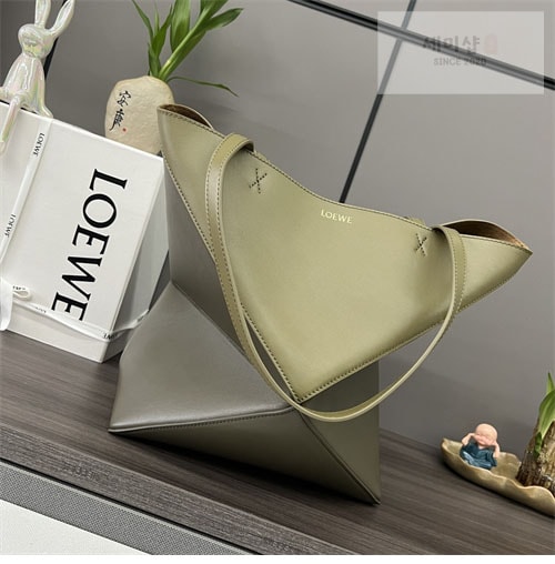 Loewe 로에베 미디엄 퍼즐 폴드 토트백 Bag 12번 이미지