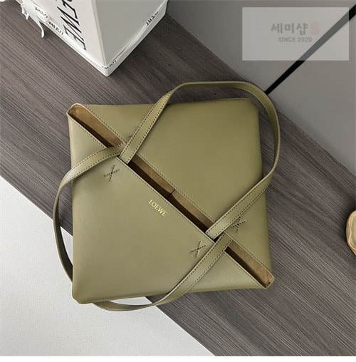Loewe 로에베 미디엄 퍼즐 폴드 토트백 Bag 15번 이미지
