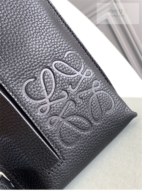 Loewe 로에베 버티컬 T 포켓 크로스백 Bag 1번 이미지