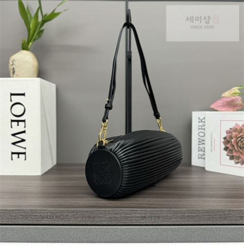 Loewe 로에베 브레이슬릿 파우치 2컬러 Bag 6번 이미지