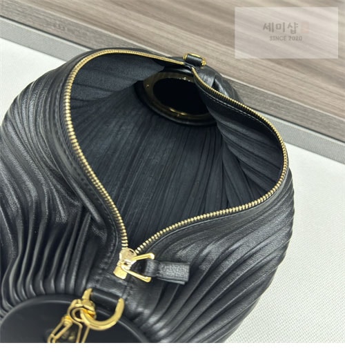 Loewe 로에베 브레이슬릿 파우치 2컬러 Bag 2번 이미지